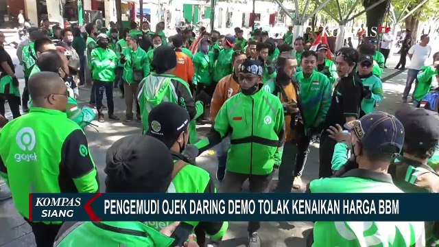 Pengemudi Ojol Demo di Depan Gedung DPRD Yogyakarta Tuntut Pembatalan Kenaikan Harga BBM