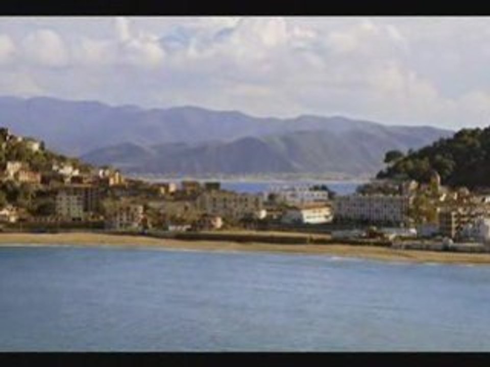 Souvenir de collo مدينة القل