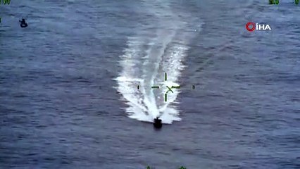 Nefes kesen operasyon! Teknede bin 700 kg kokain ele geçirildi