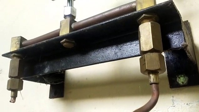Video : रात के अंधेरे में ऑक्सीजन की पाइप लाइन चुराकर ले गए चोर