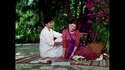 Agar Mera Pati Mujhe Chhod Ke Bhaag Gaya Toh | Sachin Pilgaonkar | Sarika | Geet Gaata Chal
