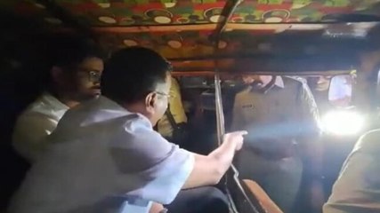 'Don't want your security': Kejriwal gets into heated argument with Gujarat cops