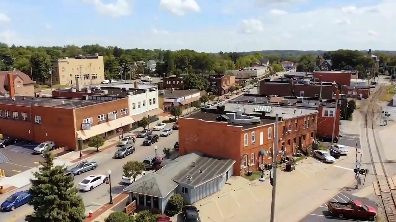 The Wild Man: Skunk Ape Trailer OV