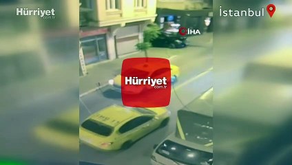 Beyoğlu’nda bir gaspçı bıçak çektiği taksicinin taksisini çalarak kaçtı
