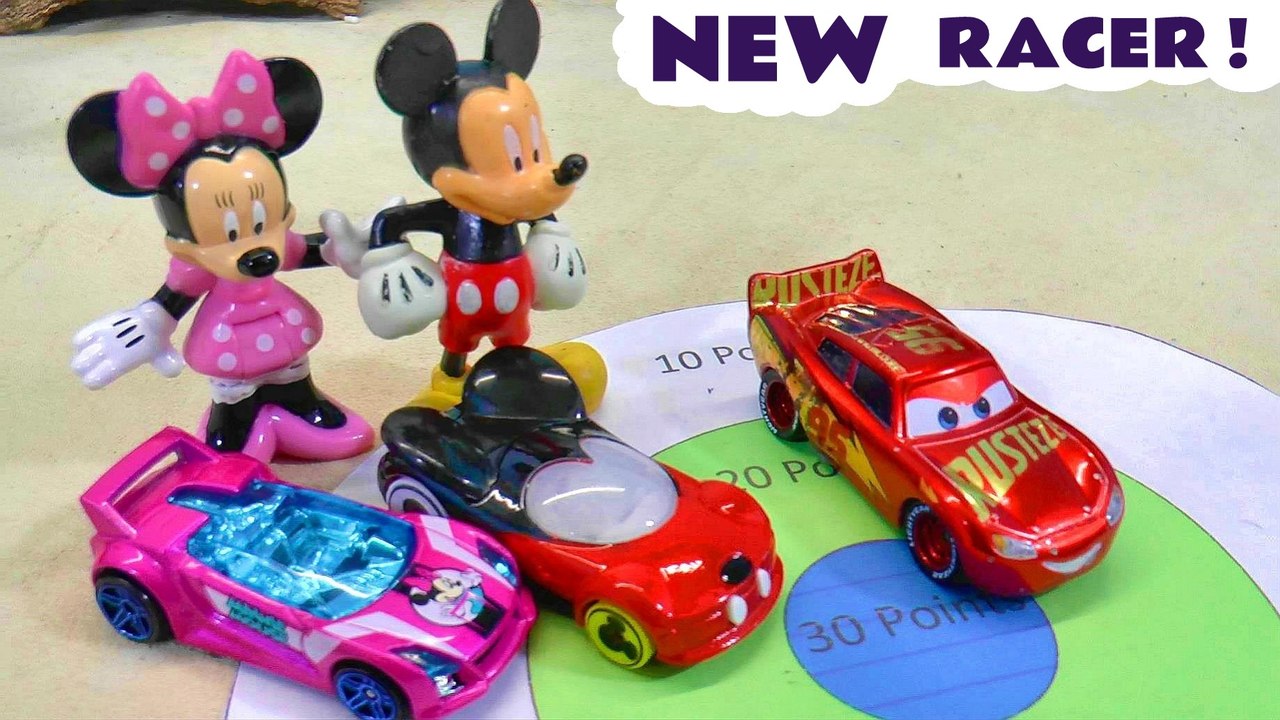 Disney Mickey and Minnie Mouse race against Cars Lightning McQueen ...