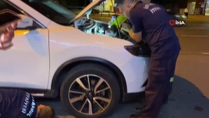 Son dakika haberi... Motora sıkışan kediyi itfaiye ekipleri kurtardı