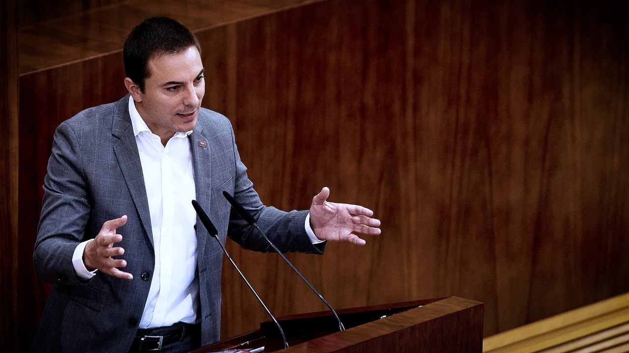 Lobato plantea diez medidas contra el "modelo excluyente" de Ayuso