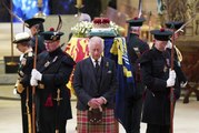 The Queen - Thousands have queued to pay their respects at St Giles' Cathedral Edinburgh