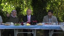 Sakarya haber | Kemal Kılıçdaroğlu, Hendek Faciasında Yaşamını Yitirenlerin Aileleri ile Buluştu: 
