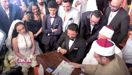 فرحة وسعادة إسلام جمال وعروسته بعد عقد القران