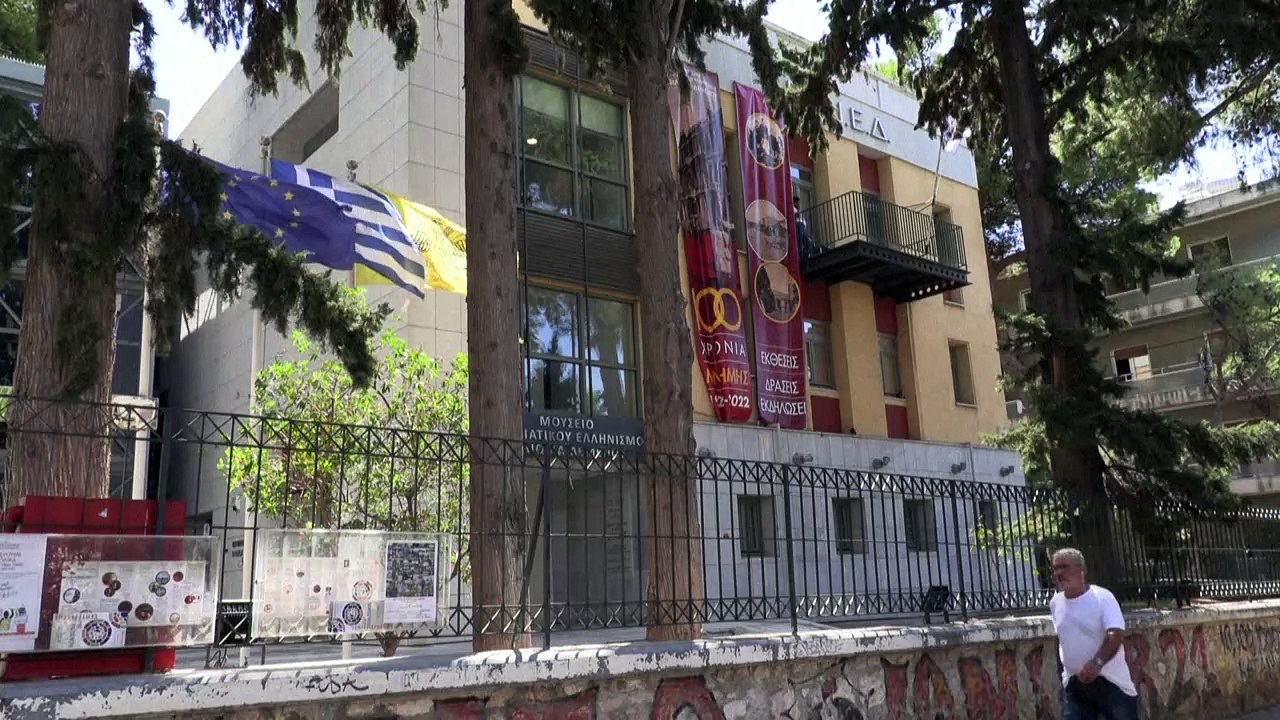 "كارثة سميرنا" لا تزال تخيم على اليونان بعد مئة عام على وقوعها