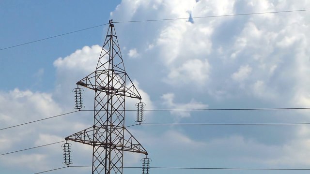 Nel mese di agosto consumi elettrici in calo