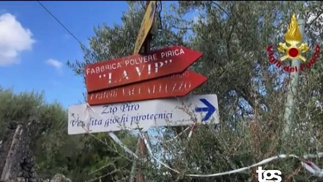 Esplosione in una fabbrica di fuochi d'artificio a Belpasso, morto uno dei proprietari