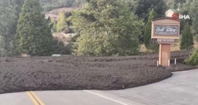 California sokakları çamurla kaplandı