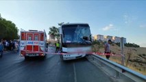 Son dakika haber: Midibüs ile dolmuşun çarpışması sonucu 1 kişi öldü, 6 kişi yaralandı