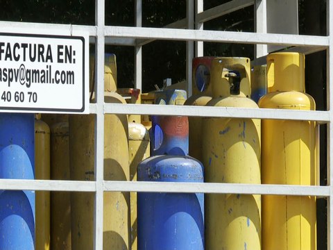 Cilindro de gas LP baja 8 pesos | CPS Noticias Puerto Vallarta