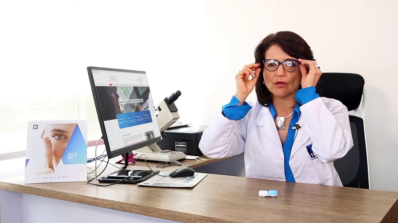 3. LENTES DE CONTACTO Y ANTEOJOS - DRA. CAROLINA URIBE