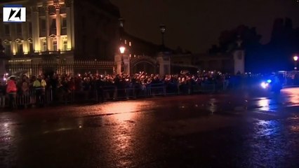 Tens of thousands line streets to see Queen's coffin in London