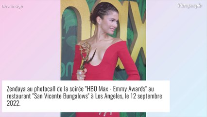 Emmy Awards 2022 : Zendaya ultra sexy dans un décolleté XXL, elle fait sensation