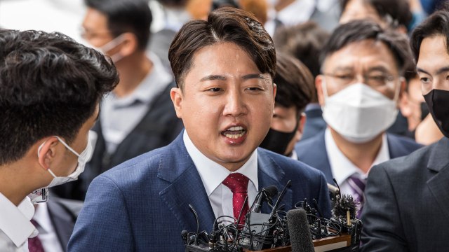 [뉴스앤이슈] '국힘 2차 비대위' 출범...이준석, 오늘 가처분 심문 출석 / YTN