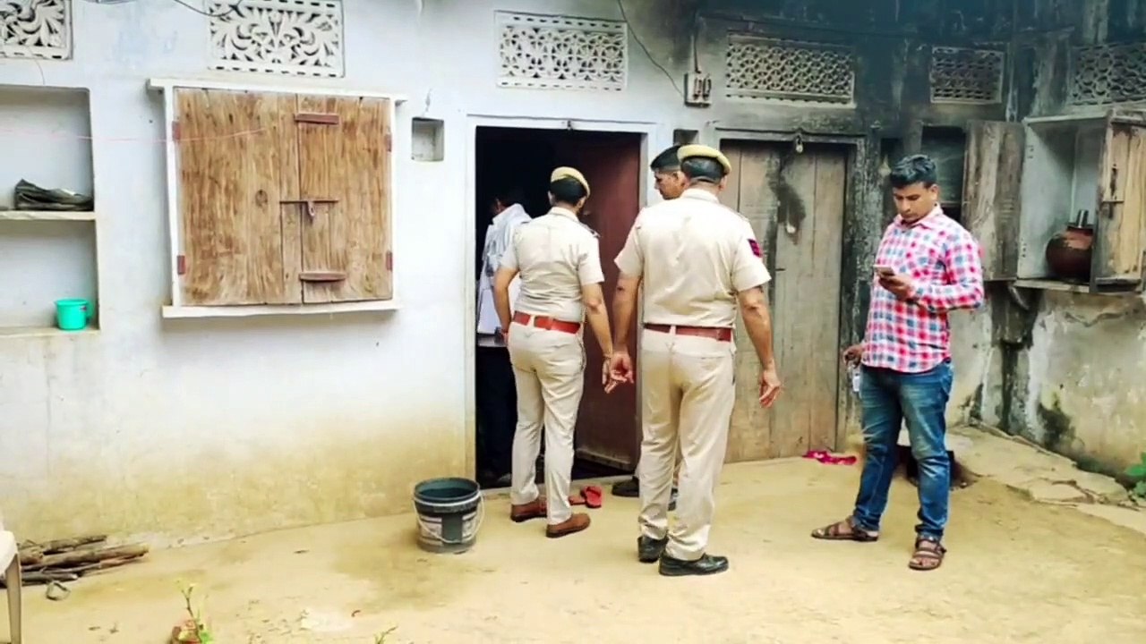 शादी के पांच माह बाद ही पत्नी को उतार दिया मौत...