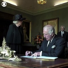 Kral 3. Charles yine sinirlendi: 'Tahammül edemiyorum'