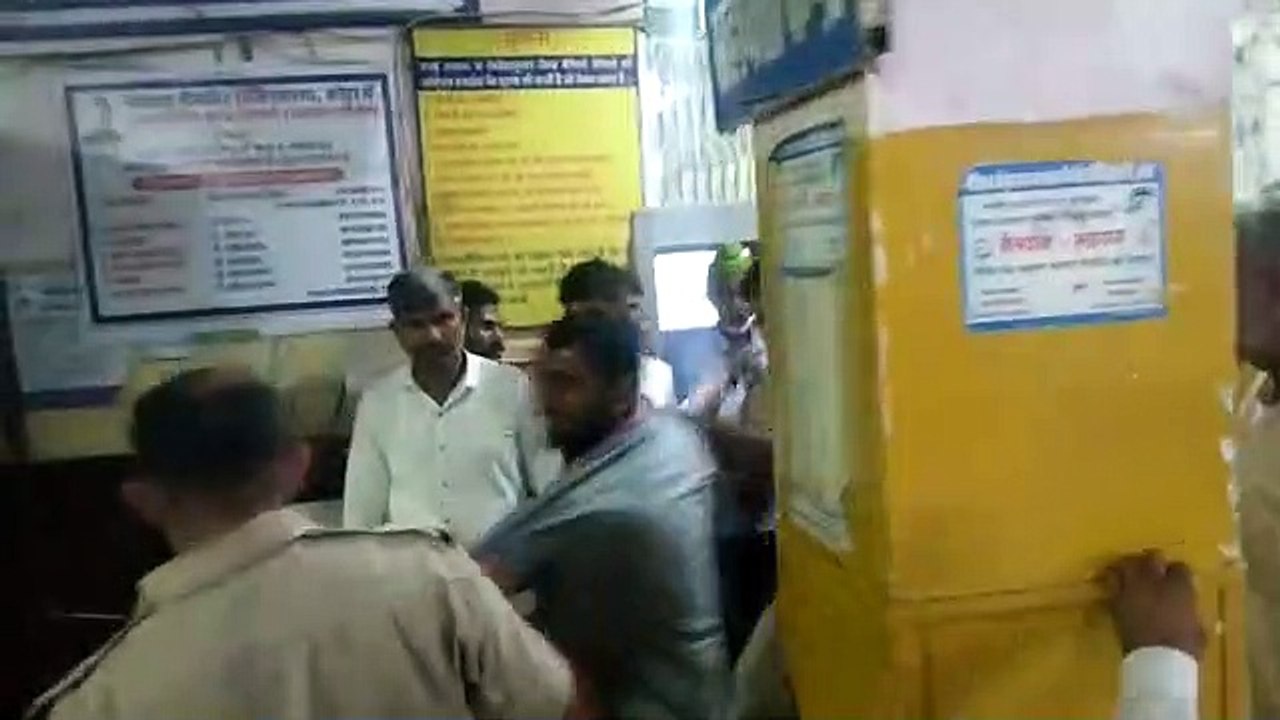 खेत में भैंस क्या घुसी, दो पक्षों में खूनी संघर्ष, लाठियों से फोड़े सिर...