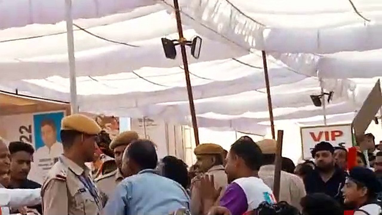 VIDEO : सीएम Ashok Gehlot के सामने फिर लगे Sachin Pilot ज़िंदाबाद के नारे