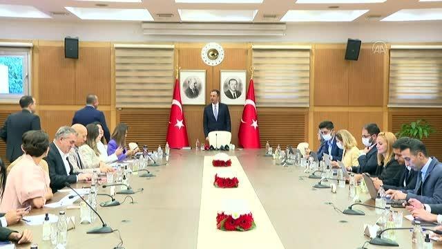 Çavuşoğlu: Kimseyi mutlak dost ya da düşman olarak görmüyoruz