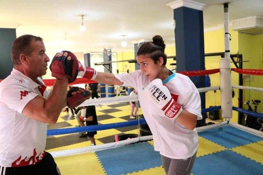 Avrupa şampiyonu 'demir yumruk' Buse'nin hedefi olimpiyat şampiyonluğu