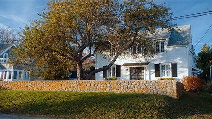 Yalnız Bir Evin Kahkahası Altyazılı Fragman