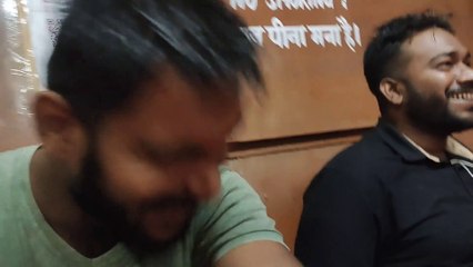 Twisted rubik cube solve kiya aur dost me diya party