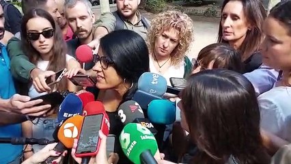 Anna Gabriel, emocionada a la sortida del Suprem