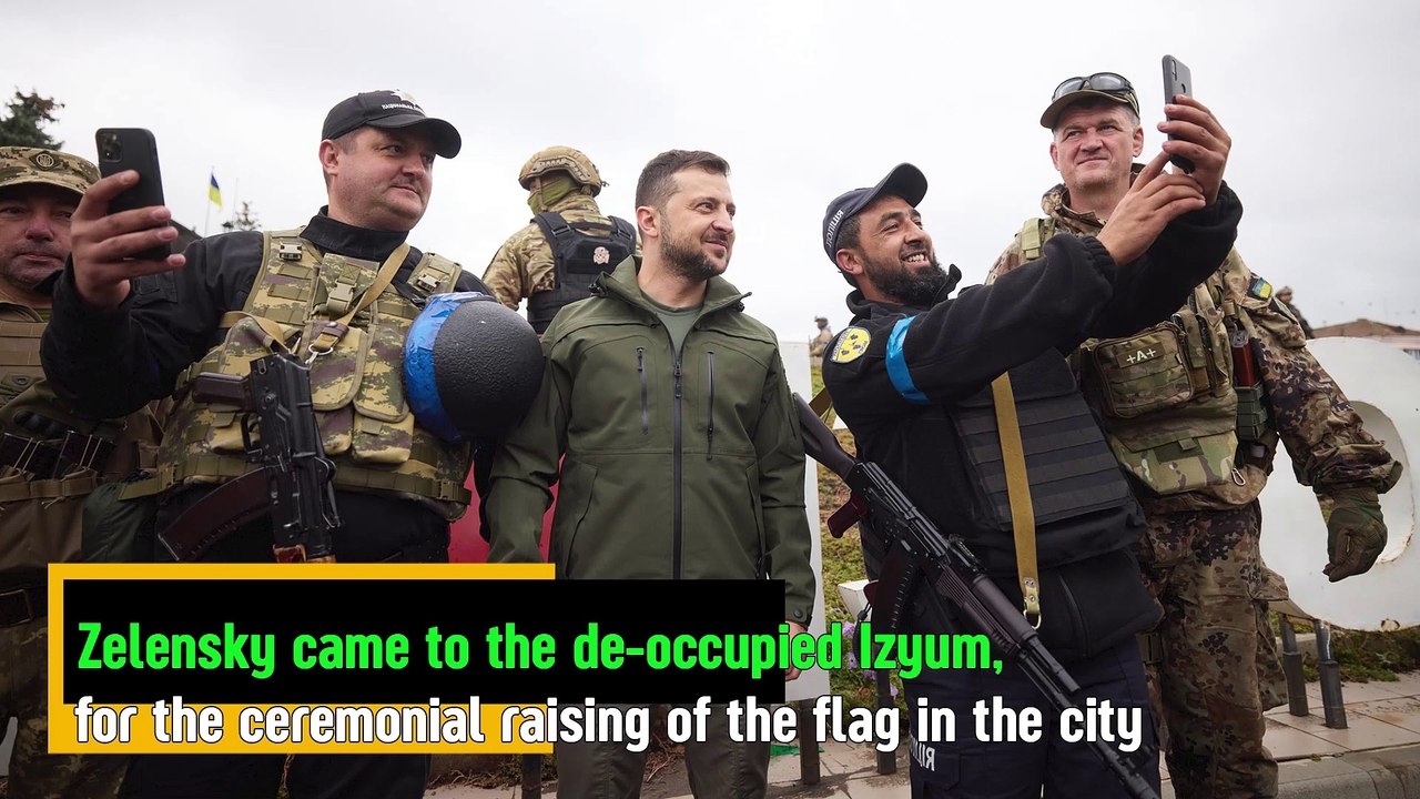 Zelensky came to the de-occupied Izyum, in the Kharkiv region, for the ceremonial raising of the flag in the city.