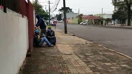 Ciclista passa mal, cai do veículo e tem convulsão na Região do Ciro Nardi