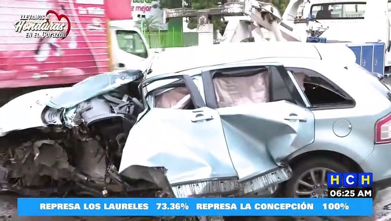 #HCHSPS | ¡Destartalado! Gravemente herida conductora tras "leñazo" en bulevar del sur