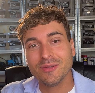 Simon, le roi des inventions folles sur Internet