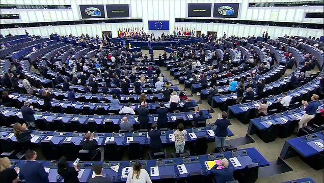 Chefe da Comissão Europeia apresenta plano para enfrentar crise energética