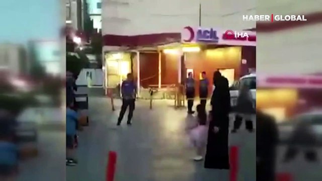 Esenyurt'ta hastanede dehşet: Kaza yaptıktan sonra geldikleri hastanede güvenlik görevlisini, kalbinden bıçakladılar