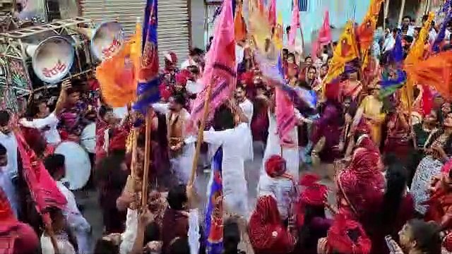 शहर में निकाली श्याम बाबा के शीश की शोभायात्रा