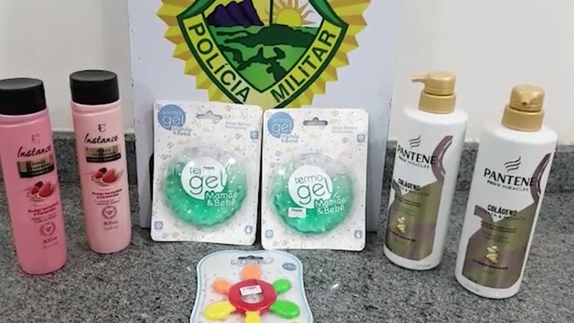 Mulher é encaminhada à 15ª SDP com produtos furtados em farmácia no Centro