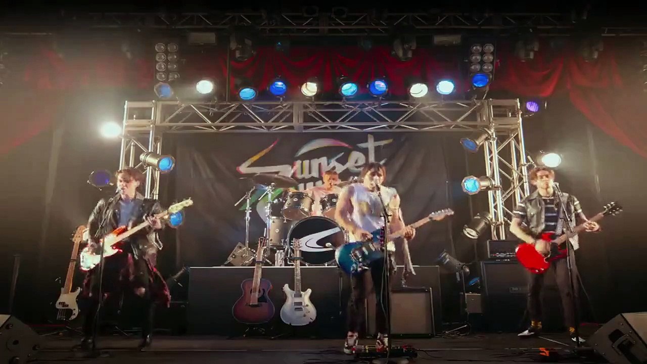 Julie and the Phantoms Staffel 1 Folge 1 HD Deutsch