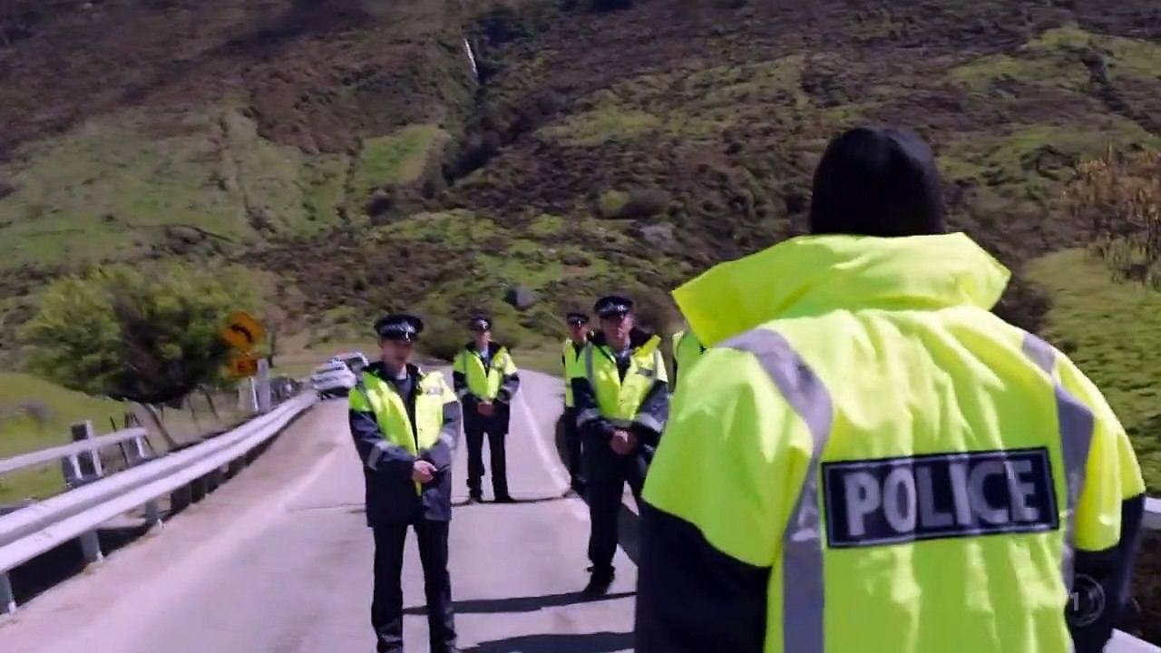 One Lane Bridge Staffel 1 Folge 1 HD Deutsch