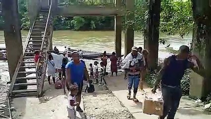 Por enfrentamientos entre el ELN y el Clan del Golfo en Chocó hay 400 familias desplazadas en el Chocó