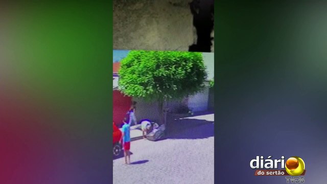 Meliante se disfarça de catador de lixo e junto com comparsa, assalta empresária em Cajazeiras