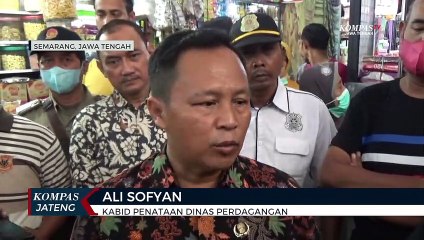 Satpol PP Kota Semarang Buka Segel Lapak di Pasar Johar