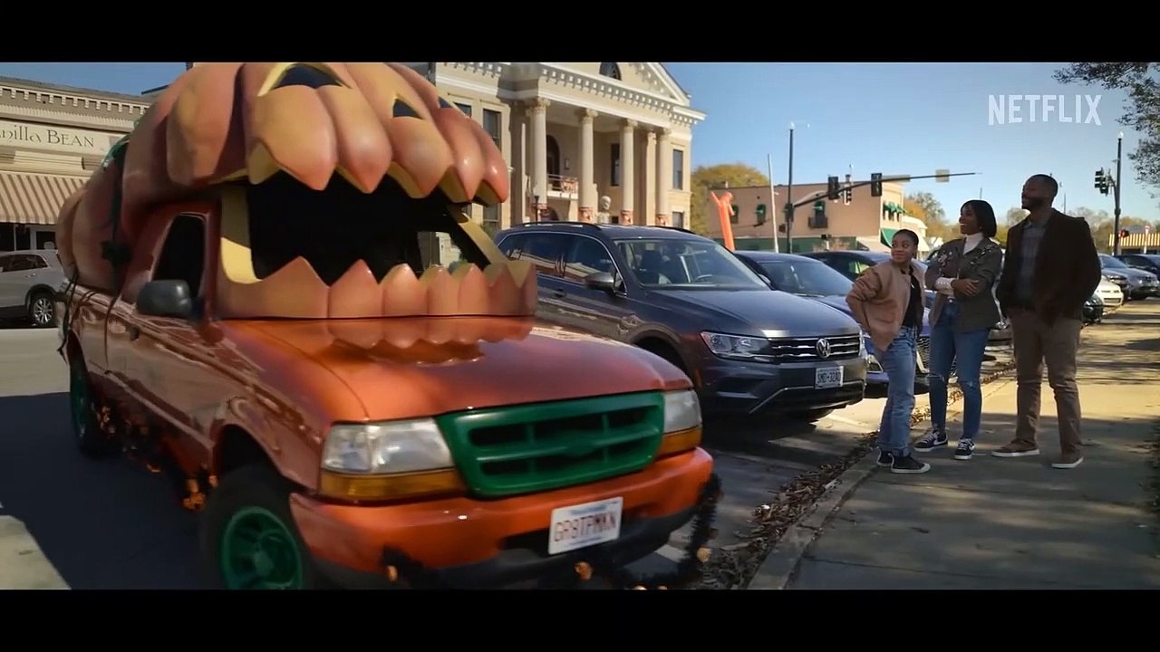 The Curse of Bridge Hollow Trailer OV