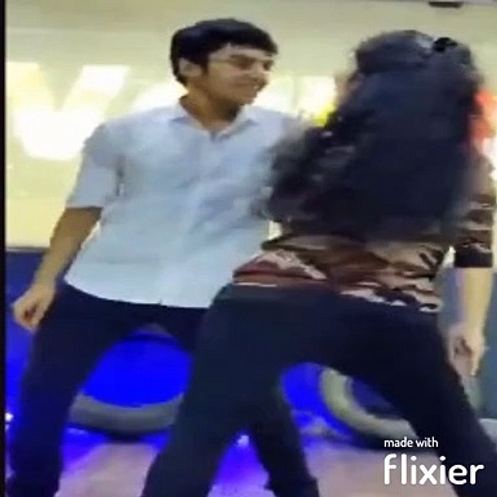 Villu   Daddy Mummy   Video Song   Vijay   Prabhudeva   Devi Sri Prasad   Ayngaran (5) - Copy