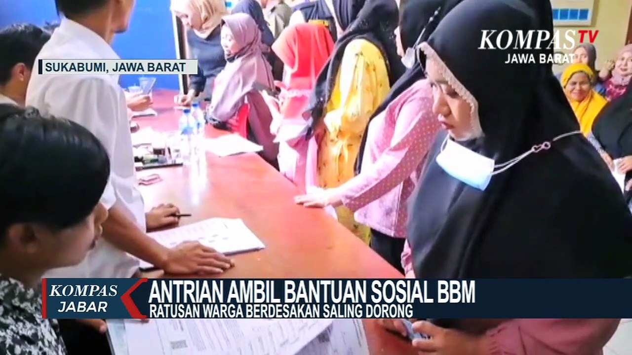 Ribuan Warga Saling Dorong Demi Mendapat BLT