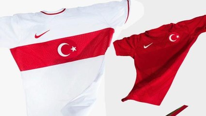 A Milli Futbol Takımı'nın yeni formaları tanıtıldı